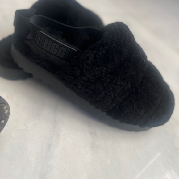 Womens Ugg slippers - Picture 5 of 12